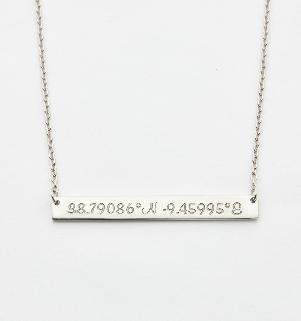 Small Bar Name Necklace