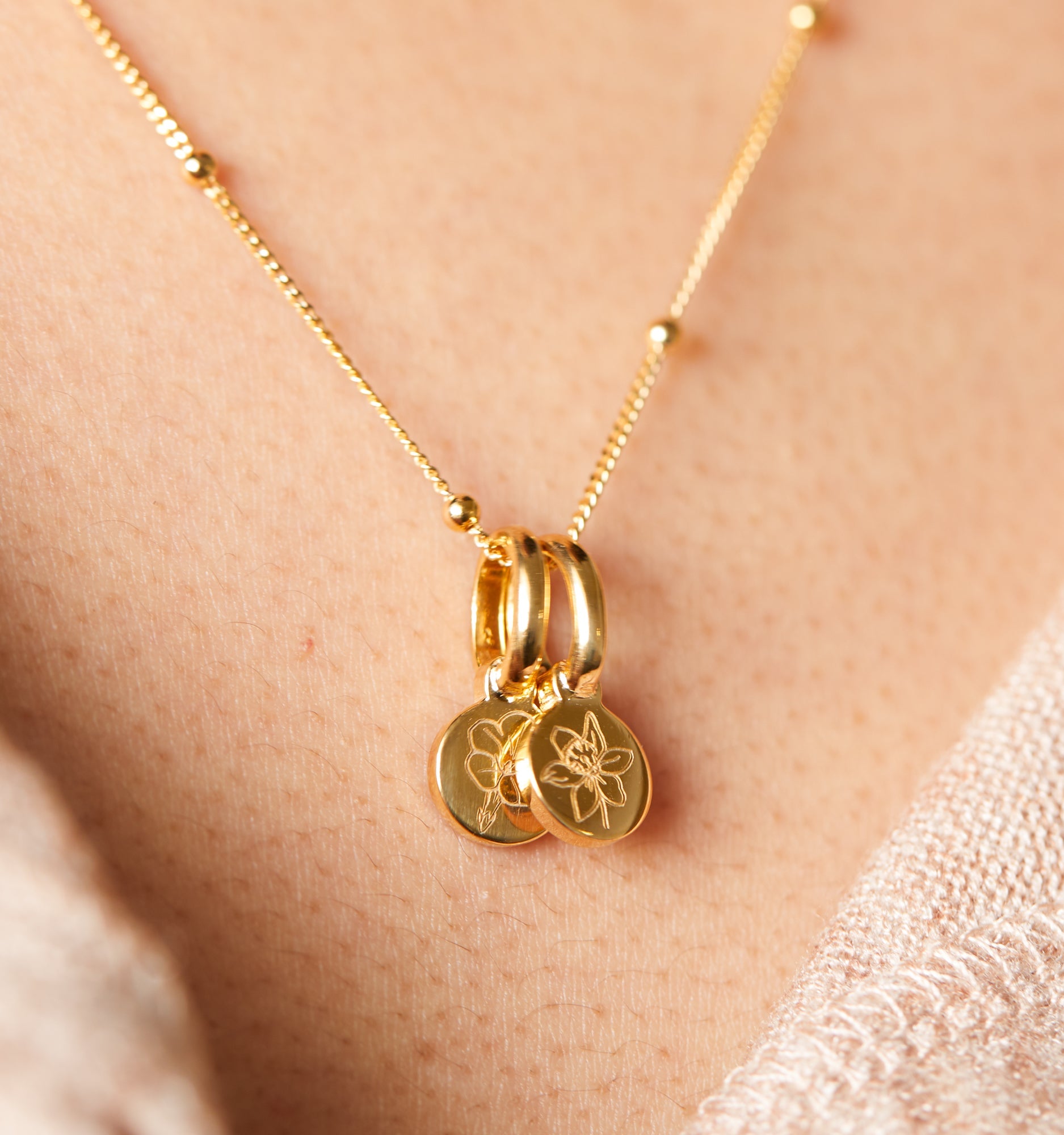 Narcissus Necklace - December