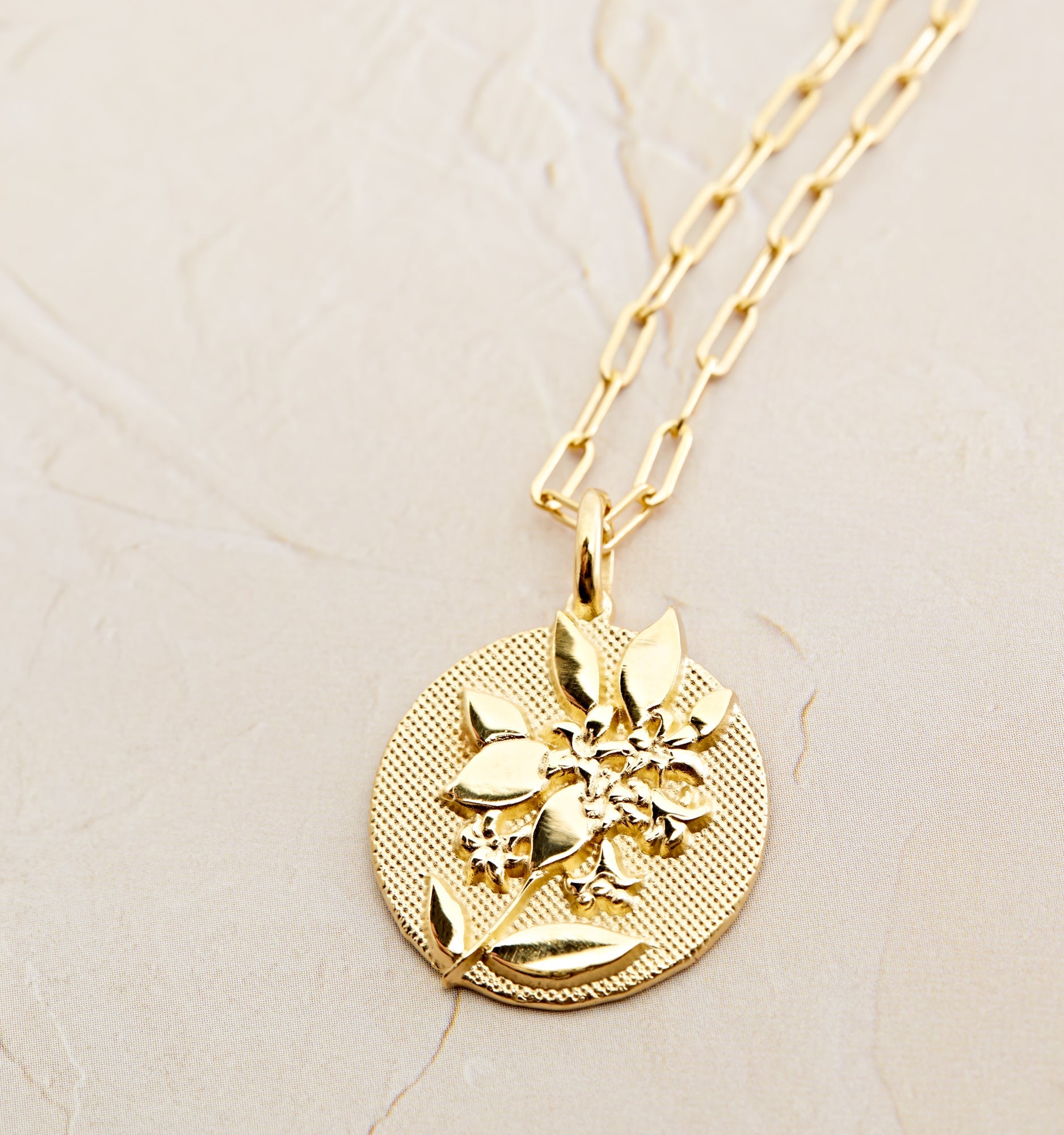 Bold Jasmine Necklace
