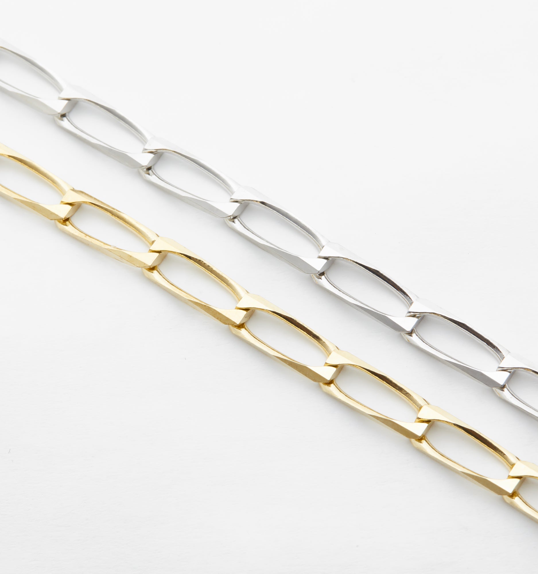 Sleek Chain Choker Necklace